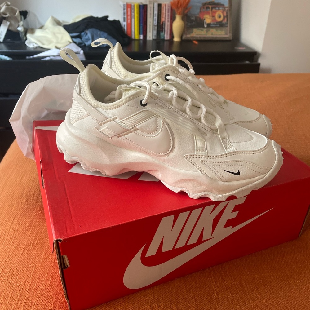 Nike Womens TC 7900 Sail